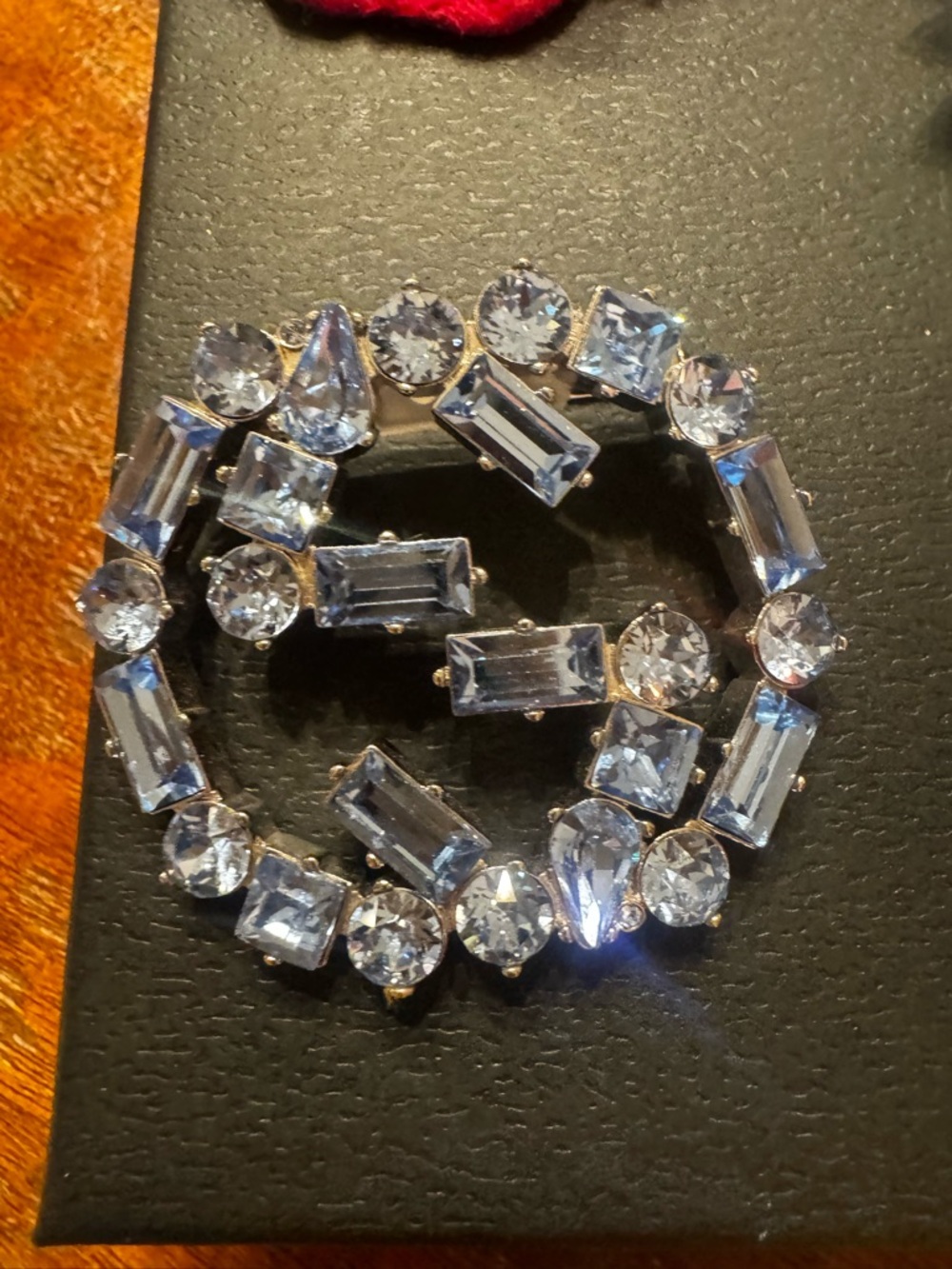 Sparkling double g Gucci reworked Blue Crystal Statement Brooch - Women Jewelry - Picture 3 of 3